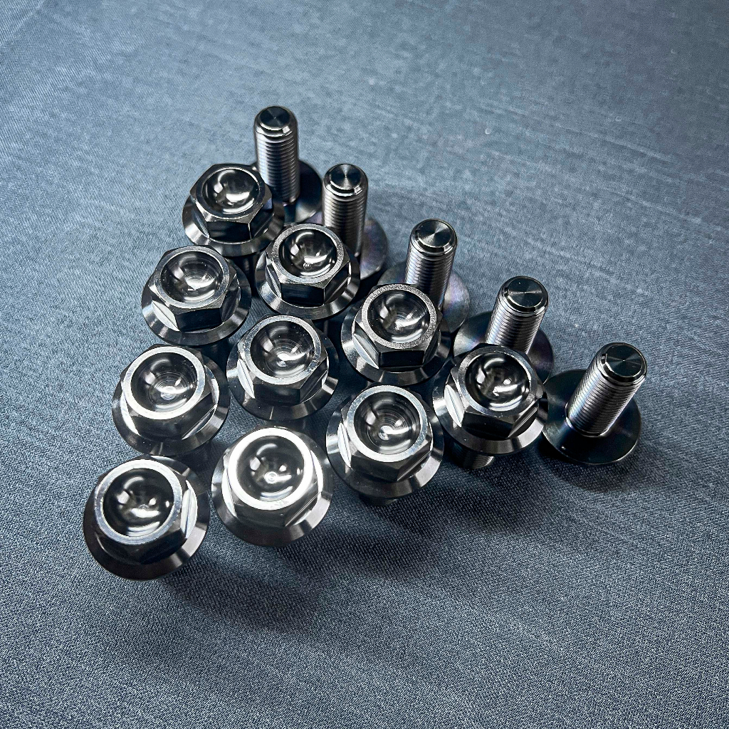 Ốc heo dầu | Ốc pát heo 10li | Titan đen 10li25 | m10 x 25 | 10li 25 | Titan đen 10li gắn pát heo yamaha honda suzuki