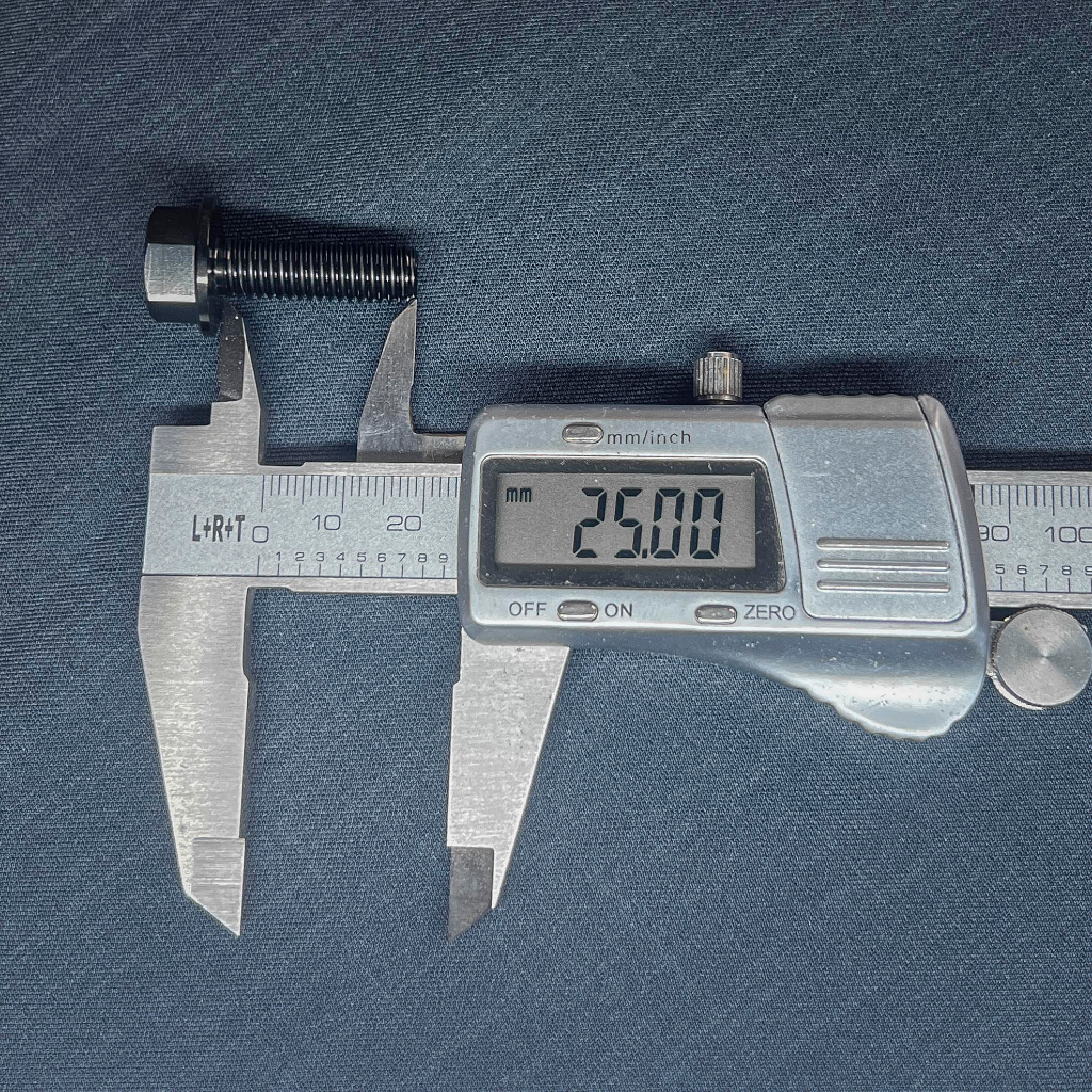 Ốc heo dầu | Ốc pát heo 8li | Titan đen 8li25 | m8 x 25 | 8li 25 | Titan đen 8li gắn pát heo yamaha honda suzuki