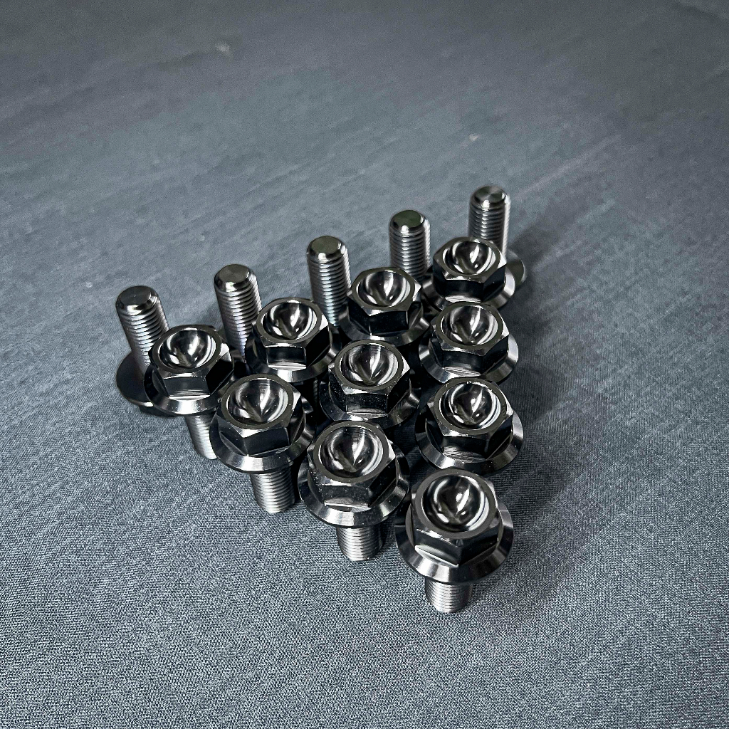 Ốc heo dầu | Ốc pát heo 10li | Titan đen 10li25 | m10 x 25 | 10li 25 | Titan đen 10li gắn pát heo yamaha honda suzuki