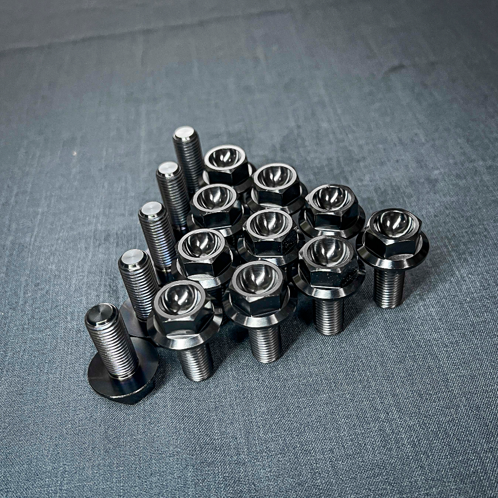 Ốc heo dầu | Ốc pát heo 10li | Titan đen 10li25 | m10 x 25 | 10li 25 | Titan đen 10li gắn pát heo yamaha honda suzuki