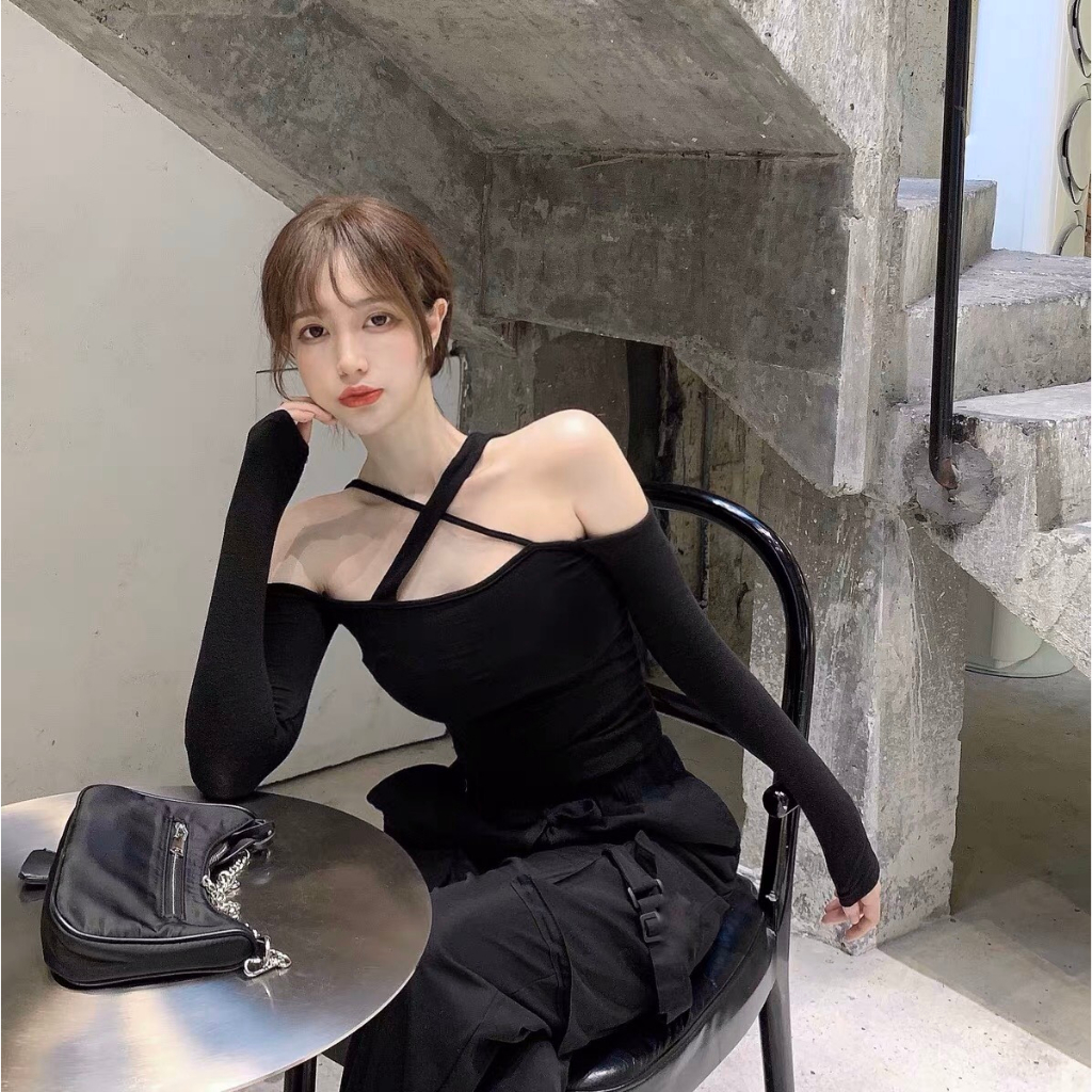 Áo trễ vai nữ JUCO chéo dây, áo thun nữ sang chảnh đi chơi, croptop tay dài chéo dây
