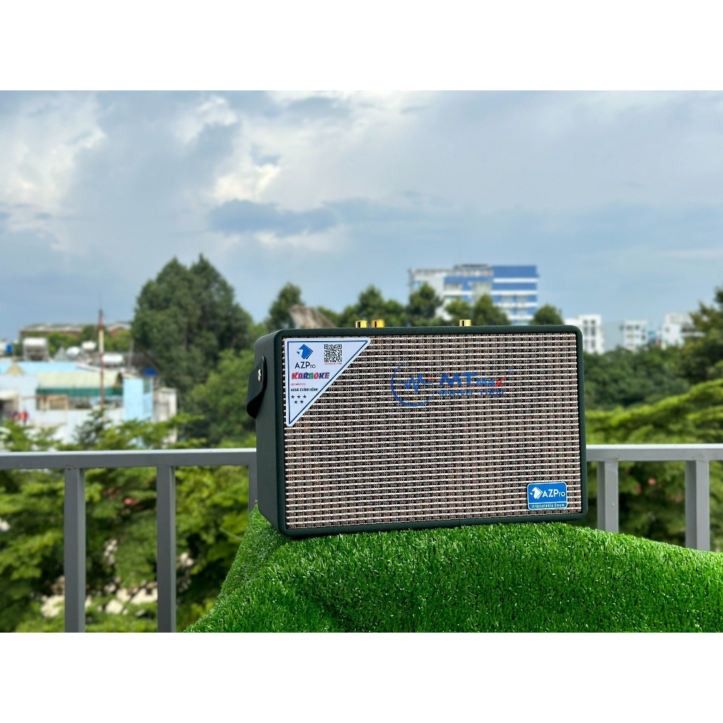 Loa Xách Tay AZPro SG06 - Đỉnh Cao Âm Thanh Cao Cấp Giá Rẻ, Tặng Kèm 2 Micro Không Dây và Chống Lăn.