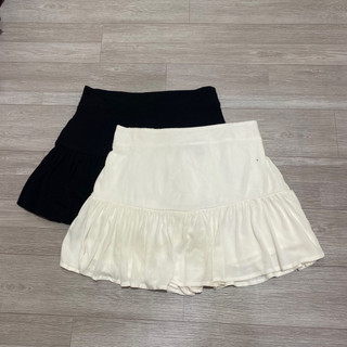 Chân váy F21 dáng xòe lưng thun