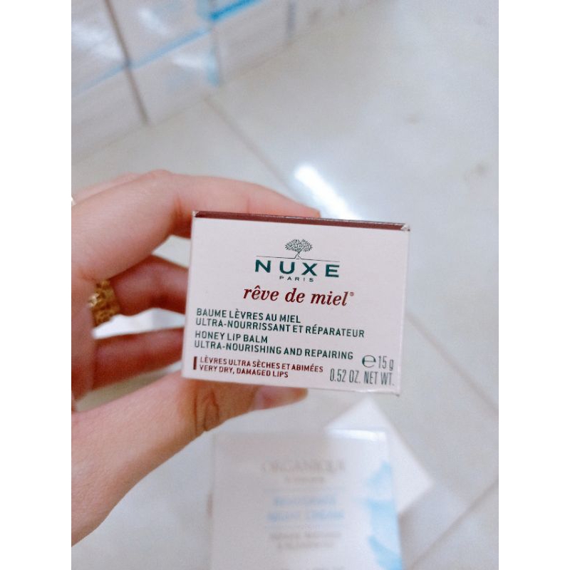 XỊN XỊN  SÁP DƯỠNG MÔI NU-XE 15G DẠNG HŨ