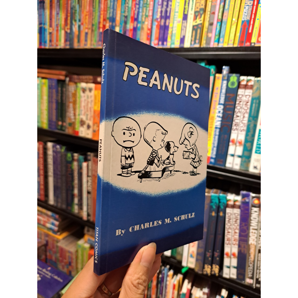 Sách - Peanuts by Charles M. Schulz