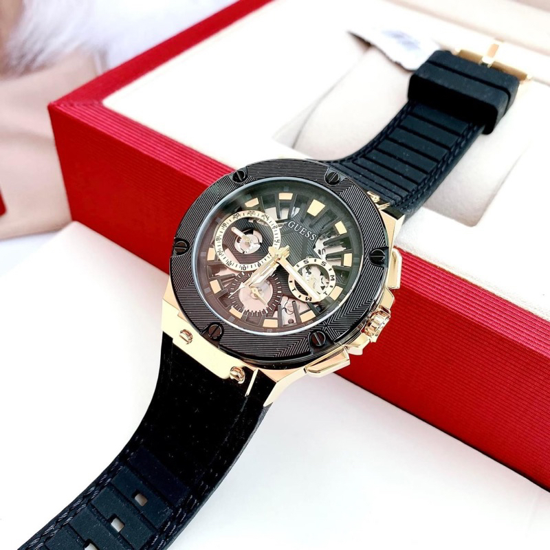 Đồng Hồ Nam Guess Dây Silicone Case 44mm Chống Nước 50m