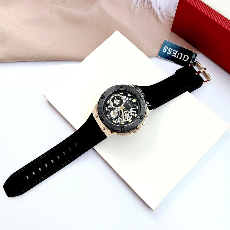 Đồng Hồ Nam Guess Dây Silicone Case 44mm Chống Nước 50m