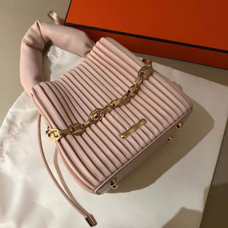 Túi bucket 𝐂𝐡𝐢𝐨'𝟐𝐧𝐝 hai màu siêu xinh