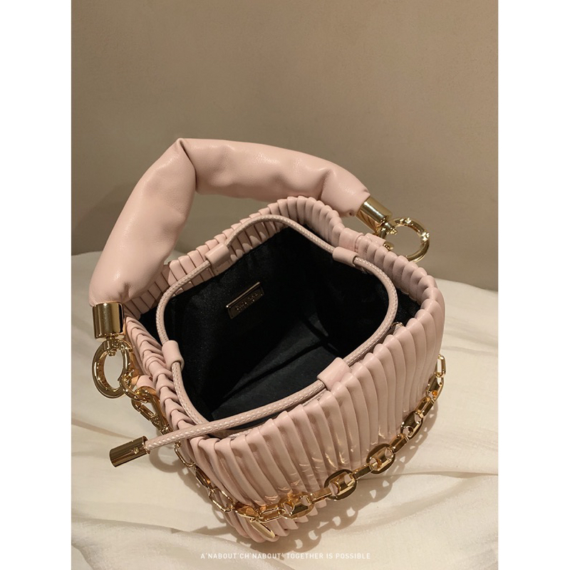 Túi bucket 𝐂𝐡𝐢𝐨'𝟐𝐧𝐝 hai màu siêu xinh