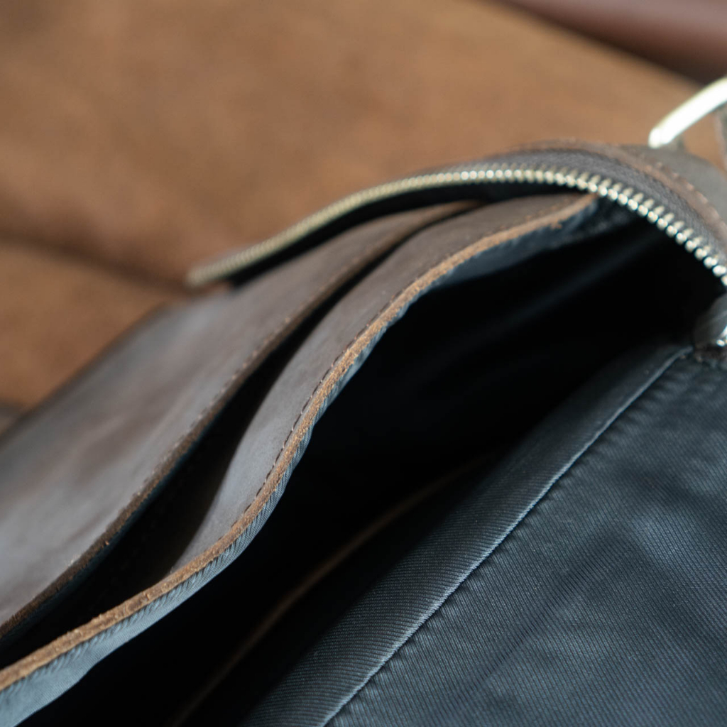 Túi đeo chéo da bò máy ảnh cổ điển - Messenger Pic manuk leather - Da bò sáp crazy horse cao cấp