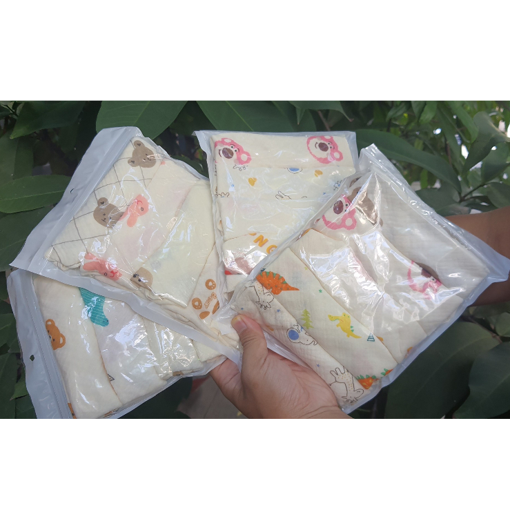 SET 5 YẾM XÔ MUSLIN TAM GIÁC HÀN 4 lớp cao cấp cho bé sơ sinh, bé trai, bé gái