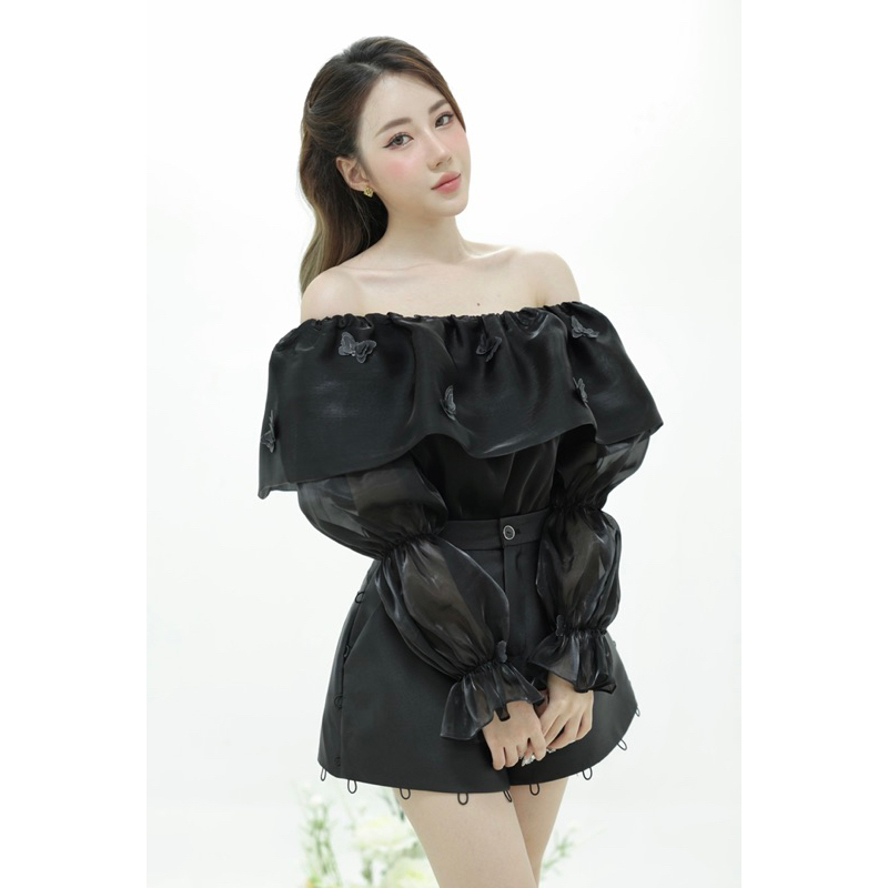Áo trễ vai đính 3d tơ tiểu thư