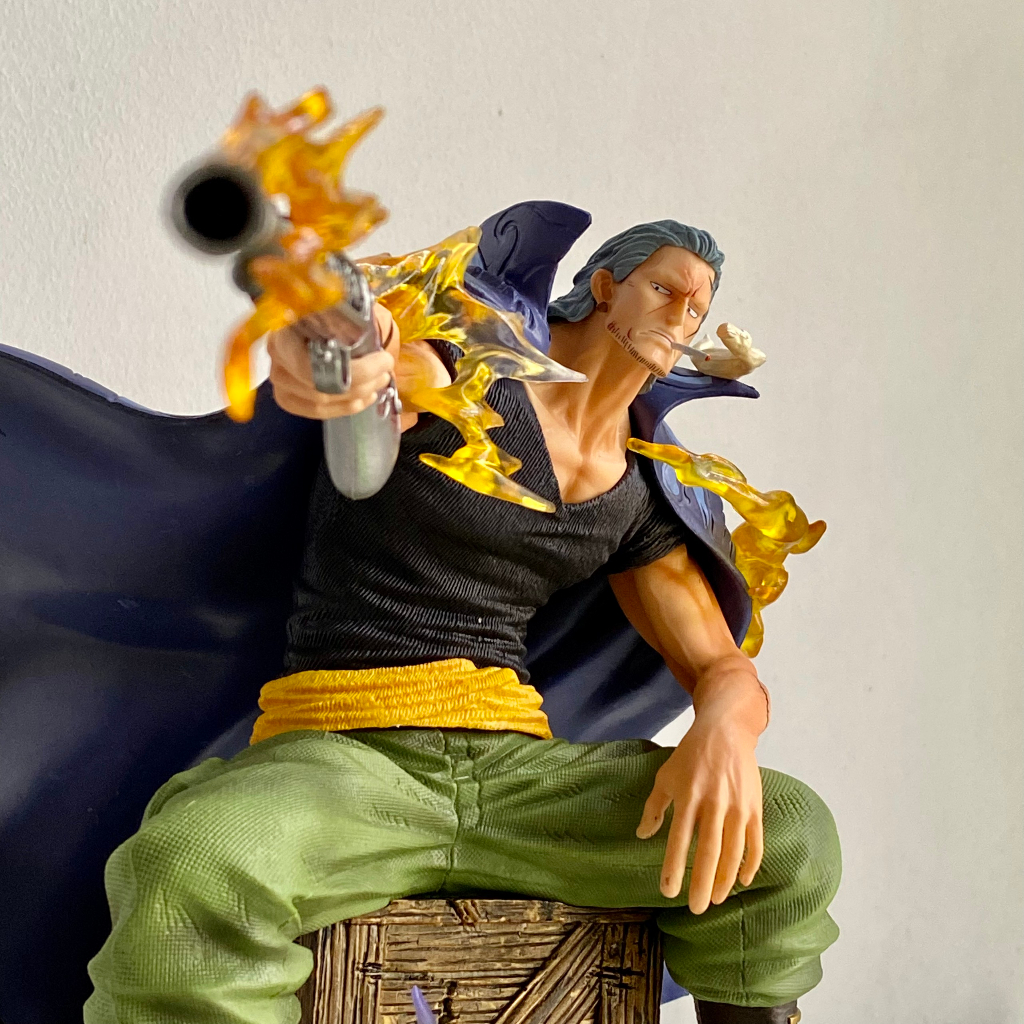 Mô hình Benn Beckman trong đội Shanks tóc đỏ - mô hình Benn Beckman cao 25cm - one piece figure benn dáng ngồi