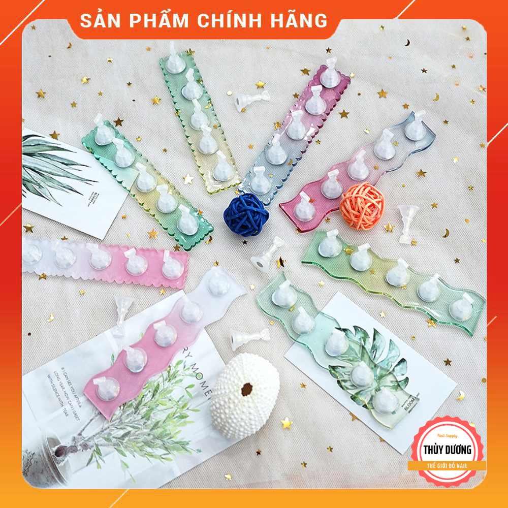 Đế nam châm lớn gắn móng tập vẽ, tập sơn (Màu ngẫu nhiên, 1 đế + 5 đầu)