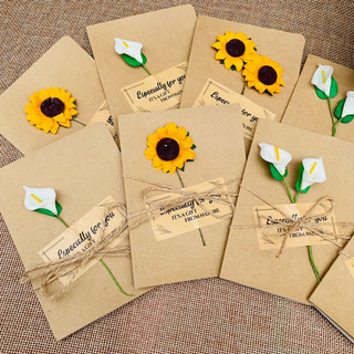 Thiệp giấy kraft gắn hoa hướng dương handmade