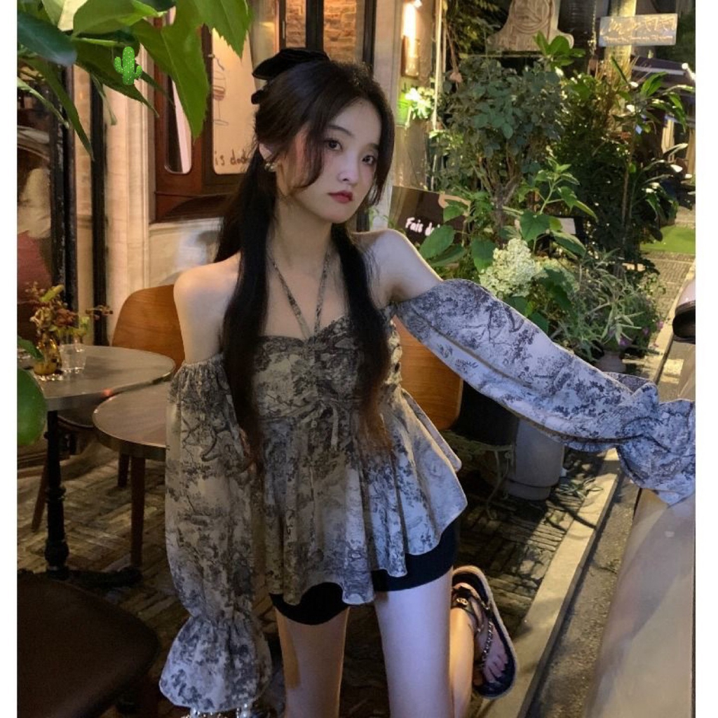 Áo Kiểu Trễ Vai Tay Dài Phối Dây Rút Giữa Hở Vai Phong Cách Quyến Rũ