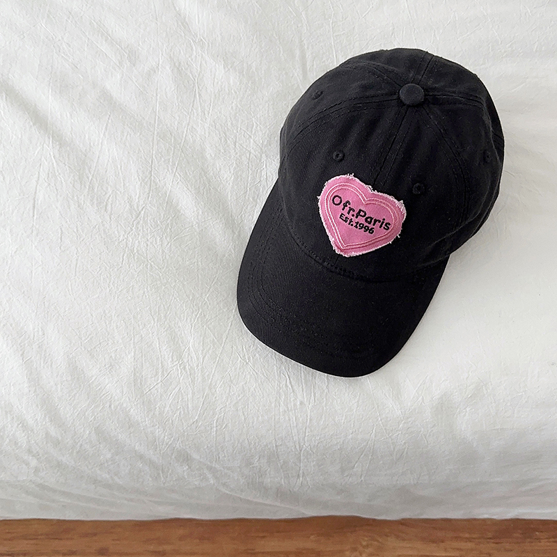 Mũ kaki thêu họa tiết trái tim xu hướng retro TA STORE