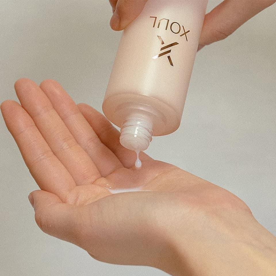 Toner dưỡng trắng căng bóng Xoul Calming Cell Toner