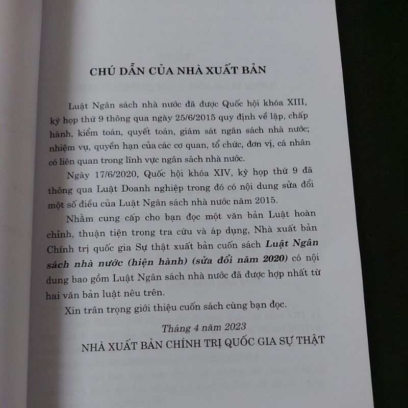 Sách - Luật ngân sách nhà nước (Hiện hành) (sửa đổi năm 2020) - NXB Chính trị quốc gia Sự thật | BigBuy360 - bigbuy360.vn