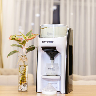 Máy pha sữa Baby Brezza Formula Pro Advanced