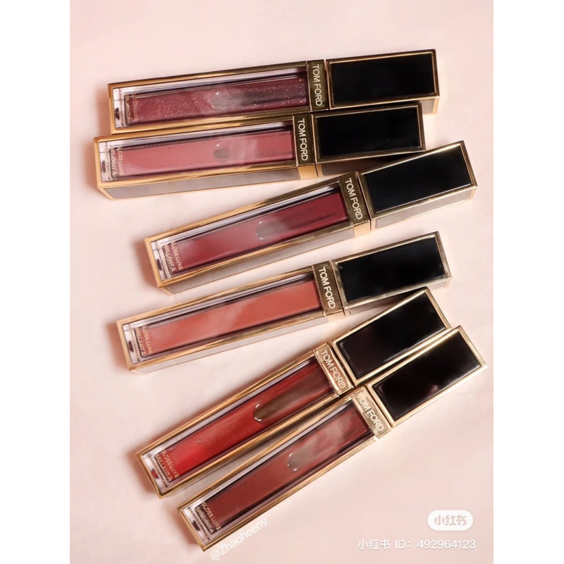 Son tint Tomford Lip gloss Luxe #TF20 Phantome, 04 Exquise, 08 Exhibition, 22 Sunrise pink lên môi căng mọng, đủ bill