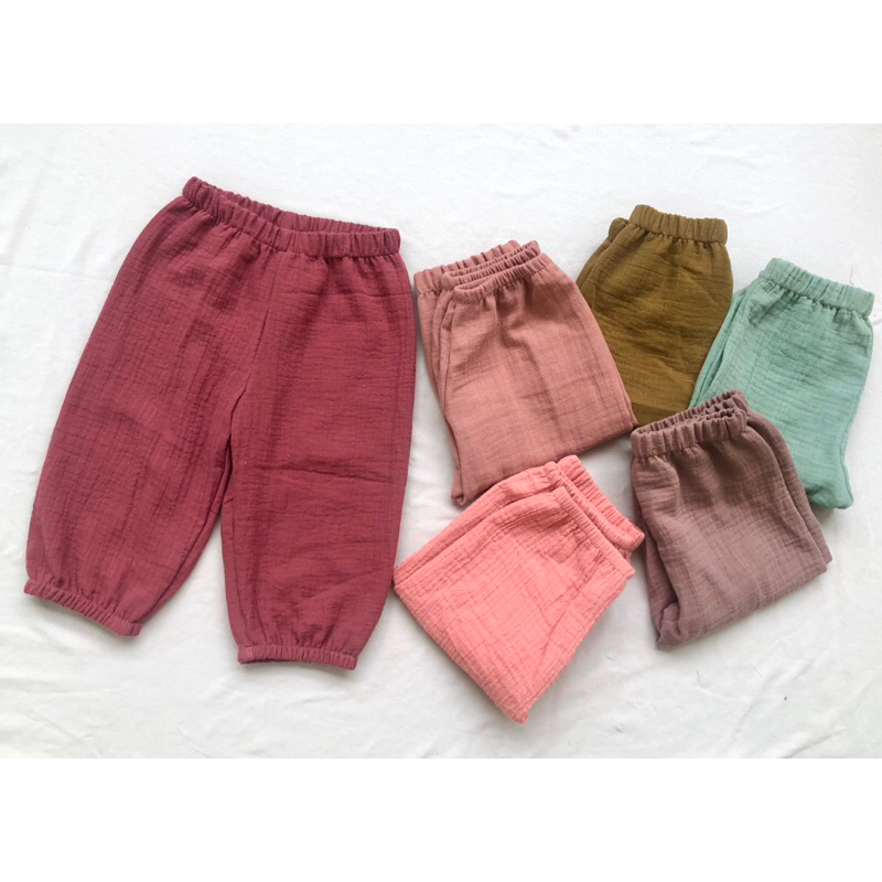 quần bom, quần chống muỗi vải Xô muslin nhiều màu cho bé trai, bé gái