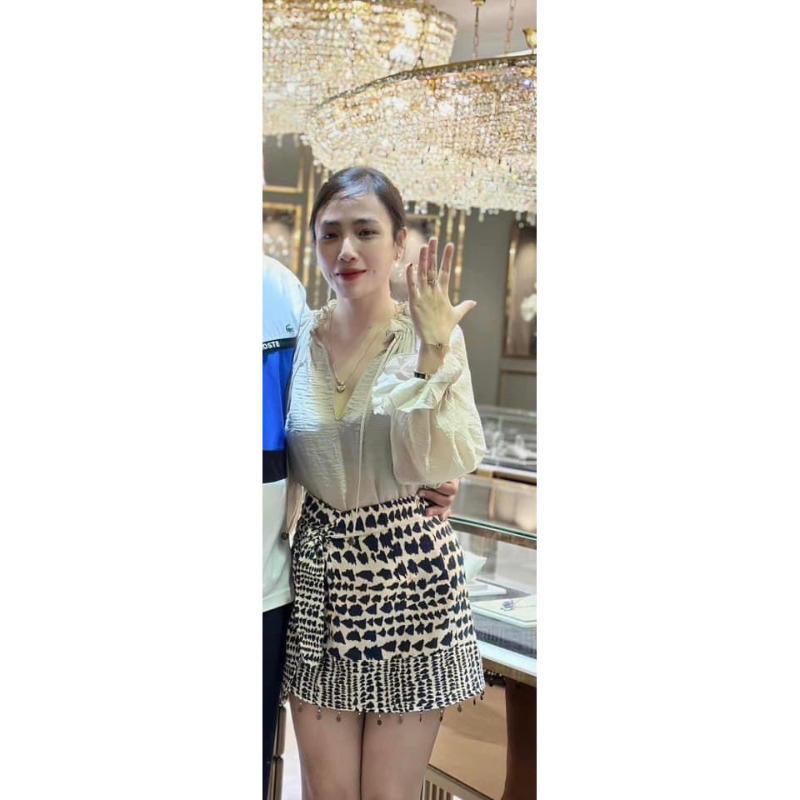 Chân váy thắt hông Zr auth