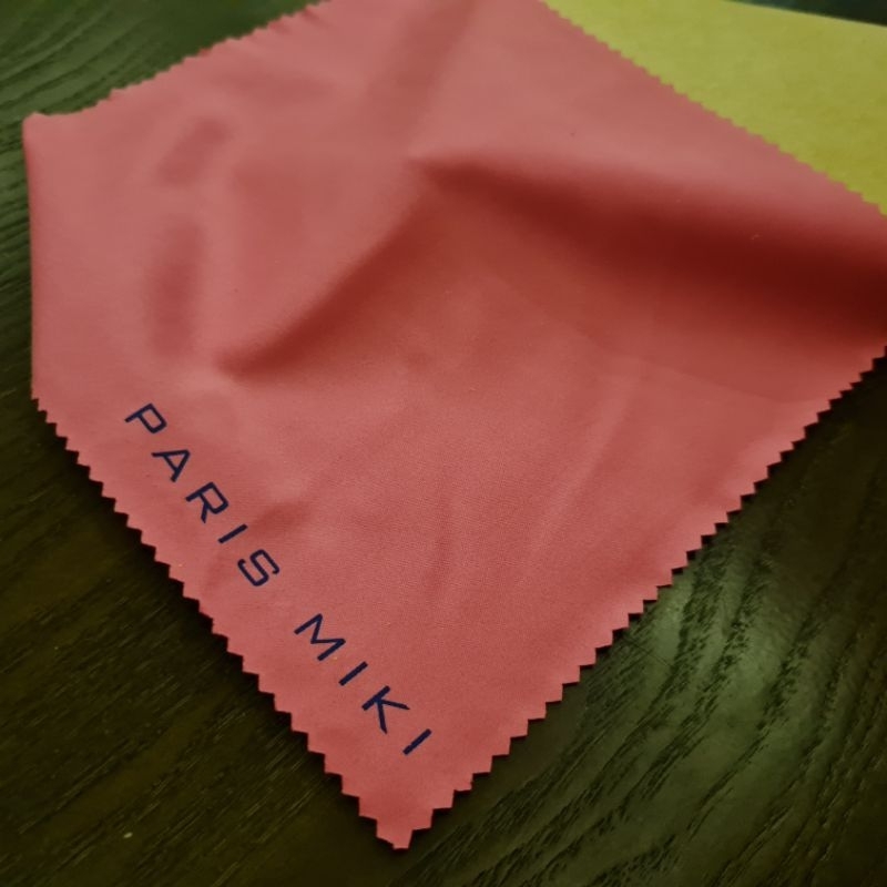 KHĂN LAU KÍNH XỊN TẬN XƯỞNG