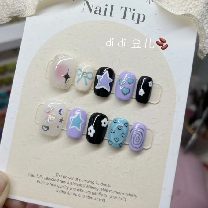 Nailbox trừu tượng dễ thương fom ngắn
