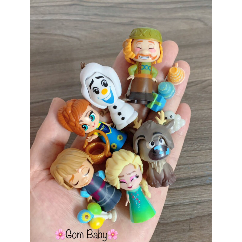 Set 6 Nhân Vật Búp bê Disney Frozen kèm phụ kiện với 2 biểu cảm khuôn mặt
