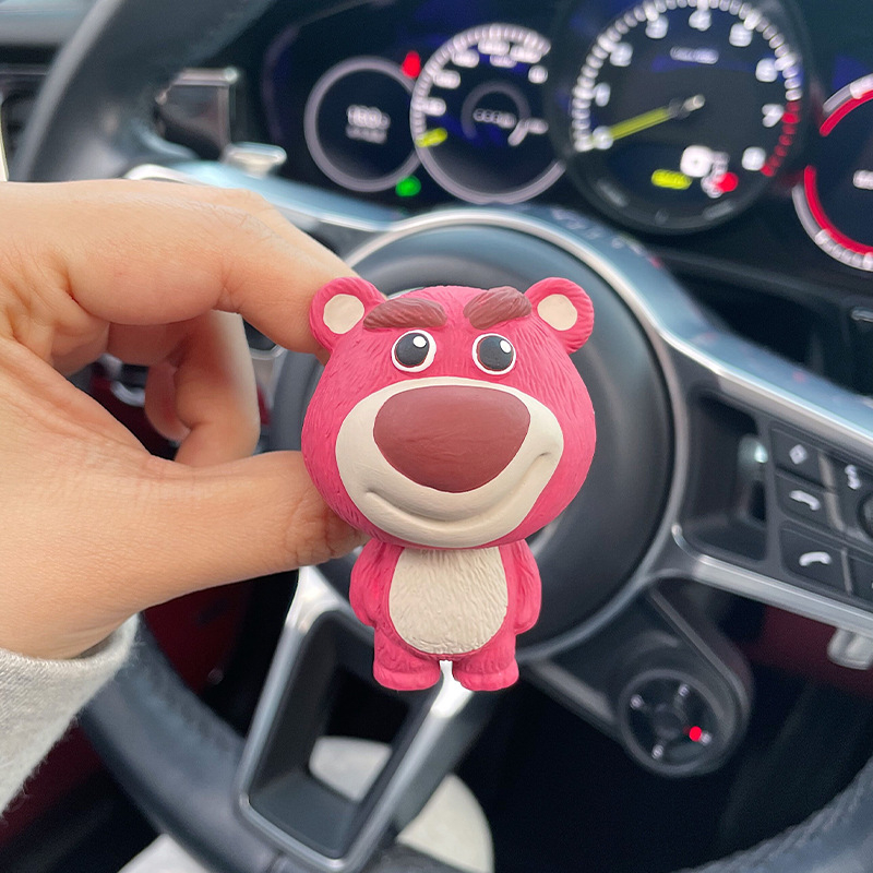 Tô tượng thạch cao gấu dâu 2d size nhỏ phiên bản hai