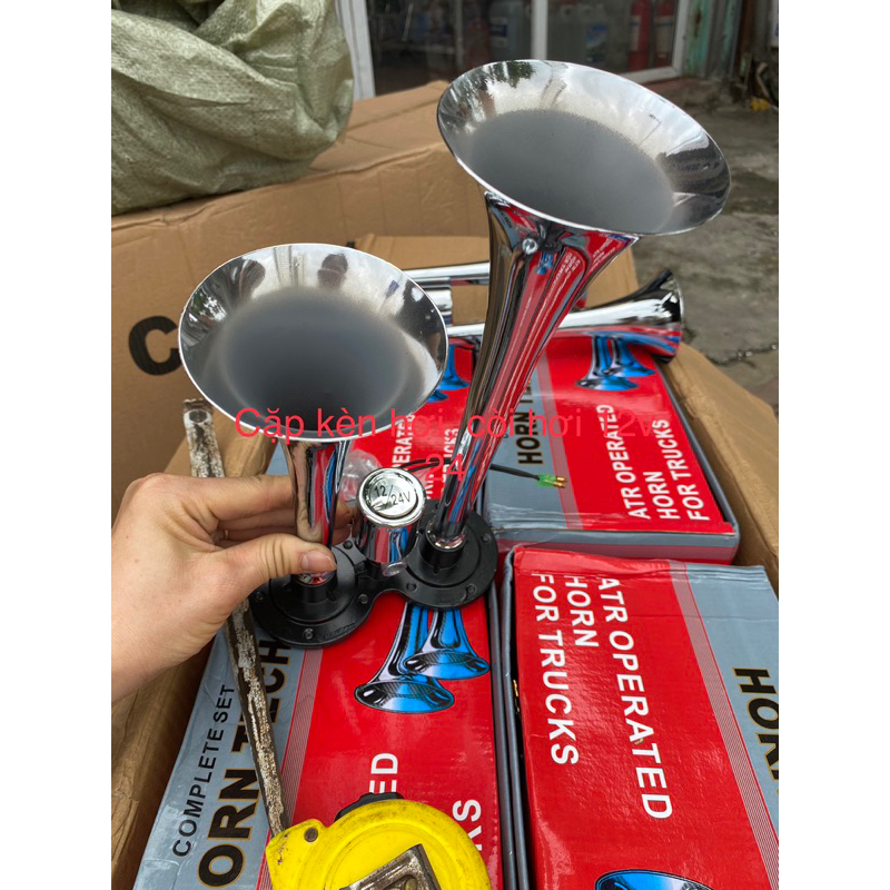 Còi hơi,cặp kèn hơi inox 12v 24v cho xe có bình hơi kèm nhại dài tầm 30cm, xe nào không có bình hơi chọn thêm mô tơ