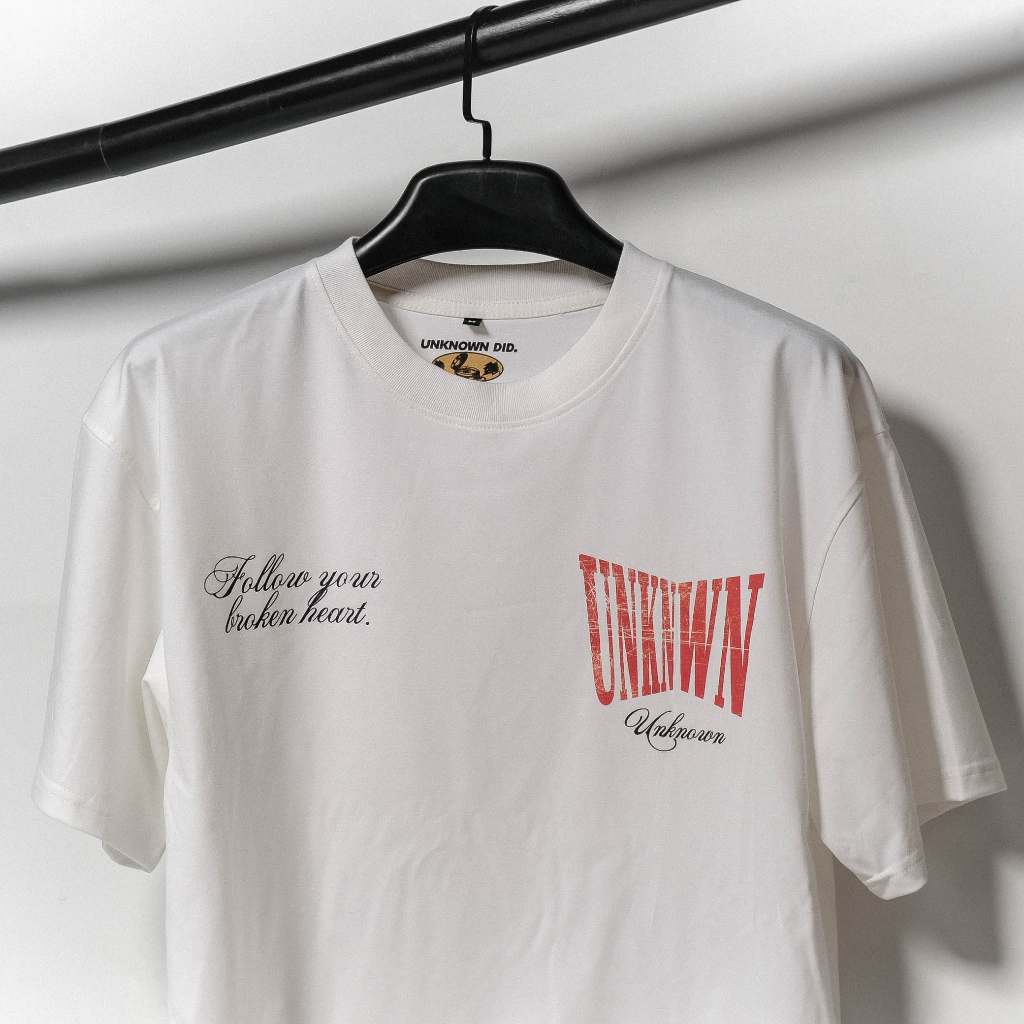 Áo thun "Logo"ss23 Unknown tee Local Brand