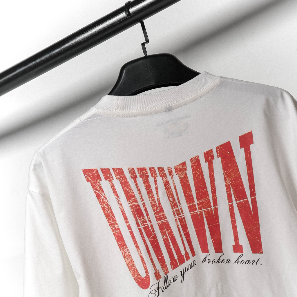 Áo thun "Logo"ss23 Unknown tee Local Brand