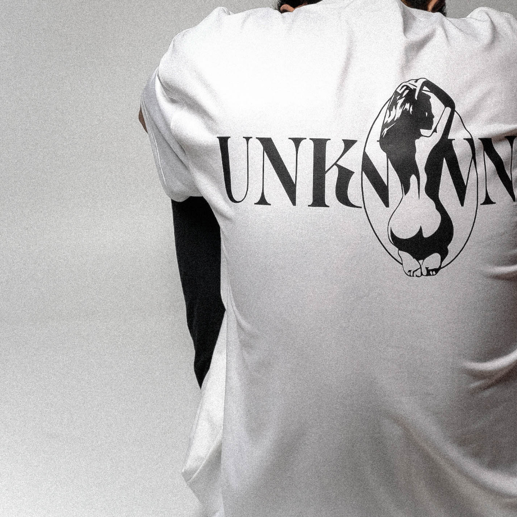 Áo thun Local Brand "Curved" logo Unknown ss23 Tee