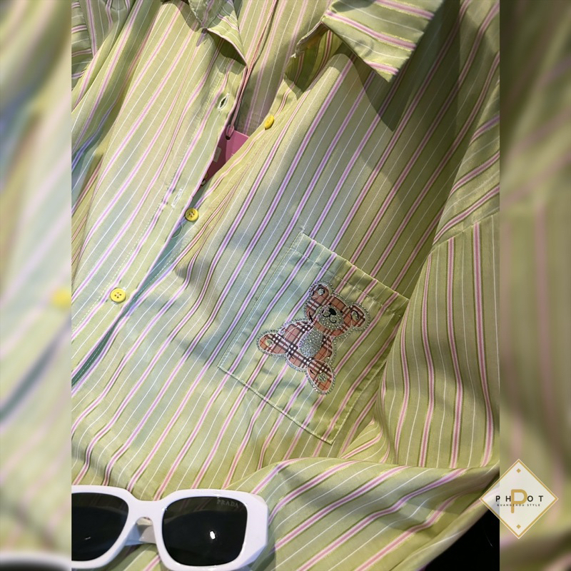 Áo Sơmi Kẻ Xanh Cốm Gấu Đá Lưng QC L1