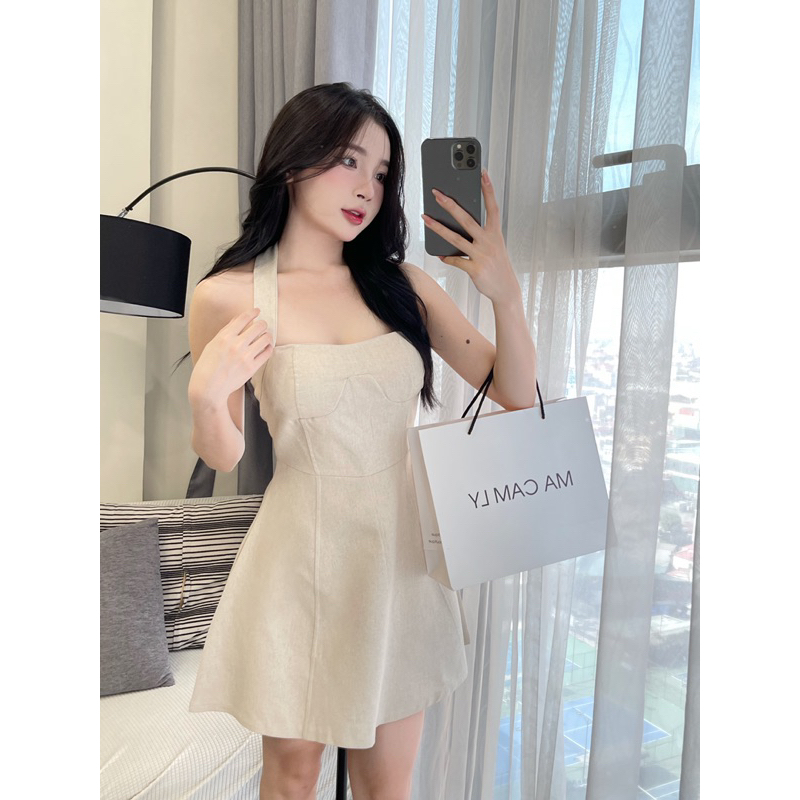 Váy nilen cổ yếm chiết eo tiểu thư