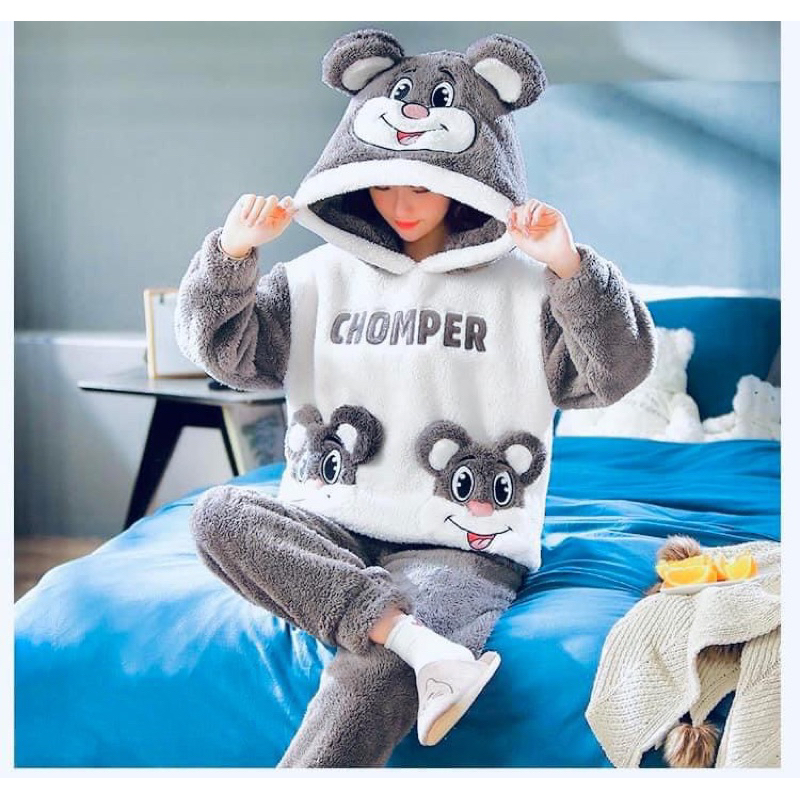 Bộ ngủ lông cừu mũ tai gấu thêu gấu trắng CHOMPER form rộng màu xám, sét áo hoodie lông mượt mà thể thao nam nữ ulzzang