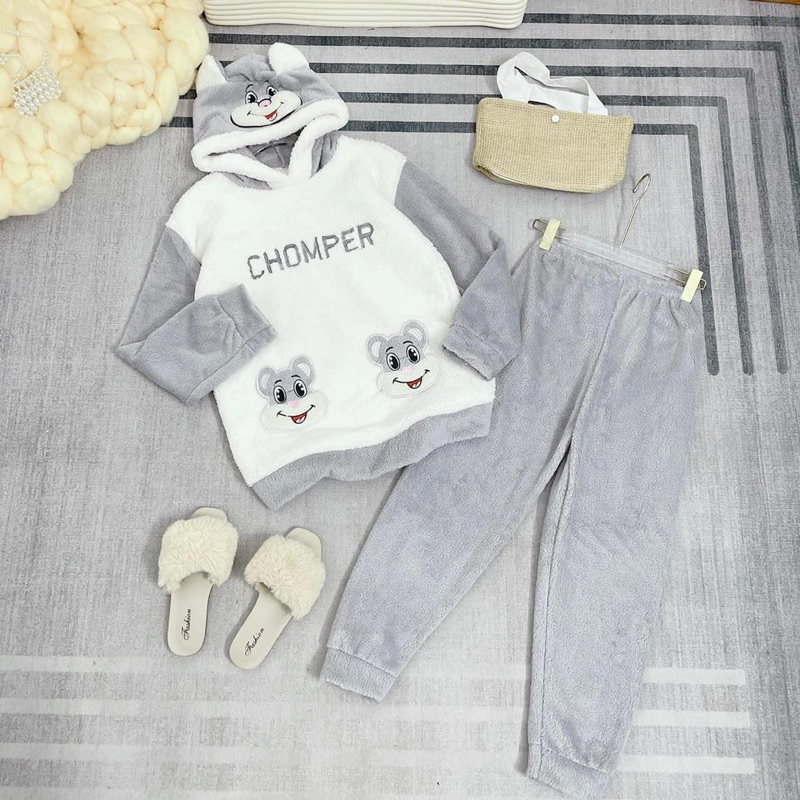 Bộ ngủ lông cừu mũ tai gấu thêu gấu trắng CHOMPER form rộng màu xám, sét áo hoodie lông mượt mà thể thao nam nữ ulzzang