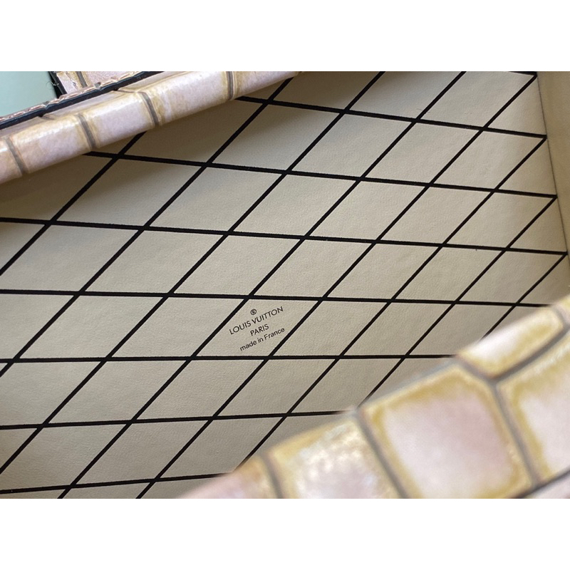 Túi xách LV size 20 cm