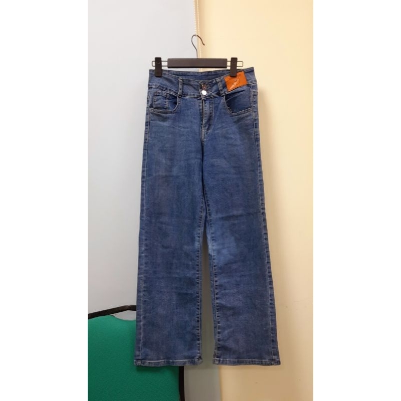 quần jean ống xuông size m