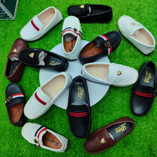 Giày lười bé trai mẫu đẹp cho bé từ 1 đên 9 tuổi mẫu  2 màu cho ba mẹ lựa chọn ( size 21 đến 35 )