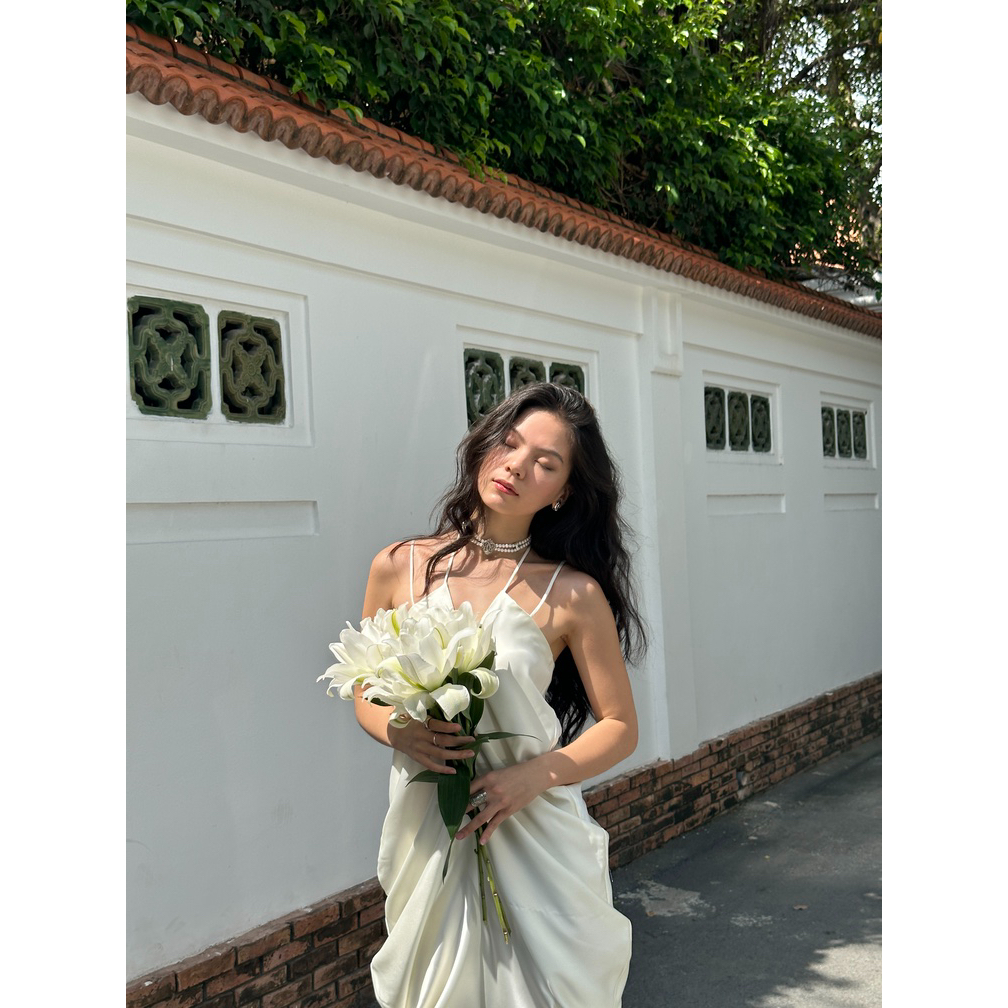 Váy dự tiệc hai dây dáng dài The Country Gloaming Silk Dress vải lụa tằm