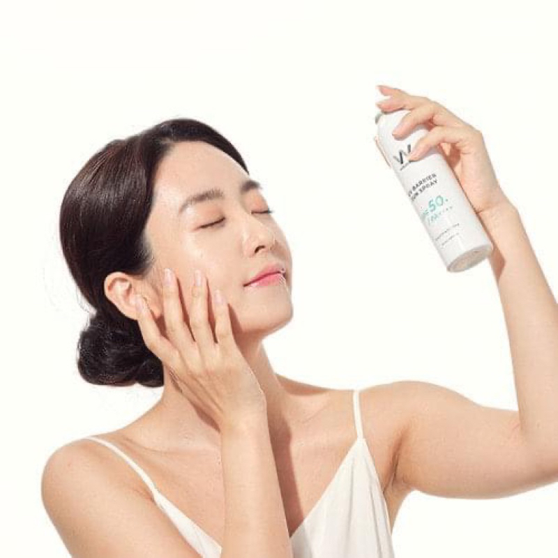 Xịt chống nắng mặt & body làm dịu da, tăng cường hàng rào bảo vệ da Wonjin Effect UV Barrier Sun Spray SPF50+/ PA++++