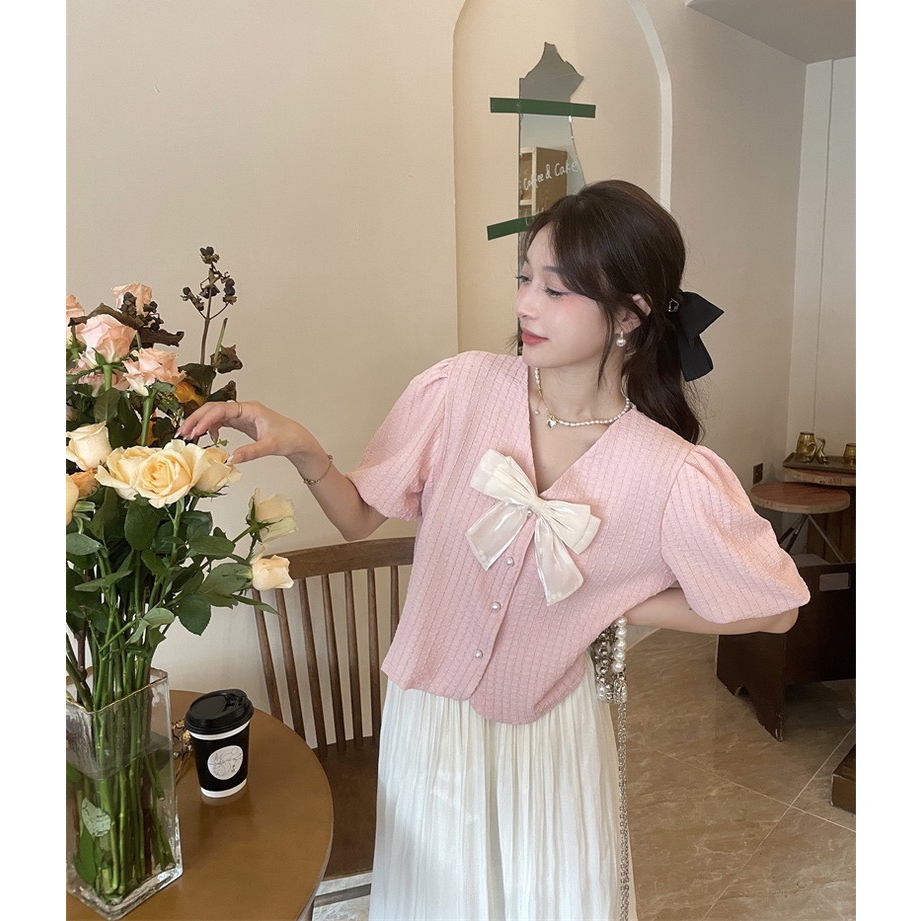 Áo Sơ Mi Ngắn Tay Ruby Đính Nơ Cổ, Áo Sơ Mi Crotop Màu Hồng Nhẹ Nhàng Quyến Rũ