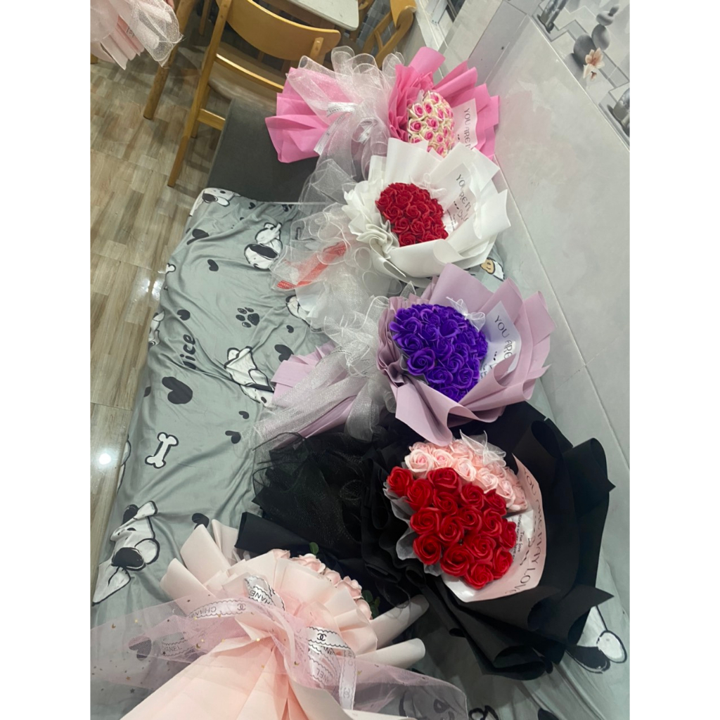 BÓ HOA SÁP 30 BÔNG HÀN QUỐC  XẾP TRÁI TIM GÓI GIẤY XỊN KHÔNG NHĂN GÓI THEO YÊU CẦU GIÁ RẺ