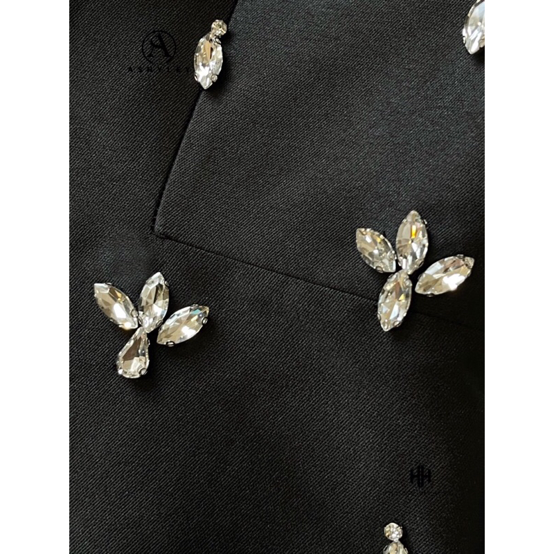 Váy ASHYLEY dài đính đá phối bèo vai sang trọng