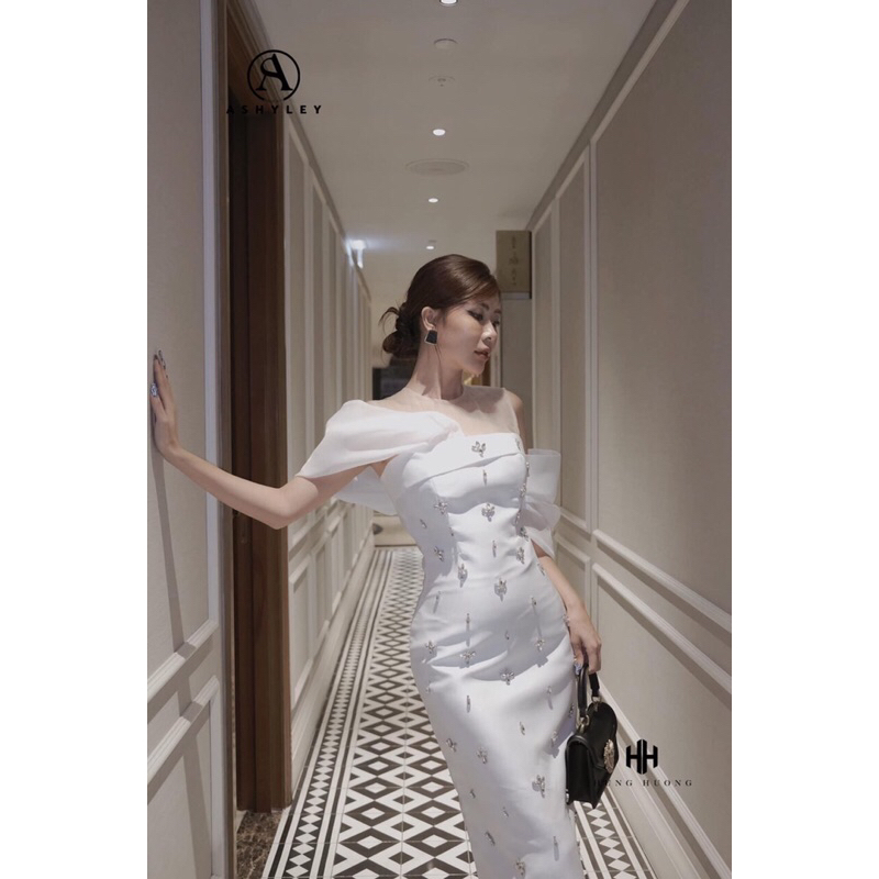 Váy ASHYLEY dài đính đá phối bèo vai sang trọng