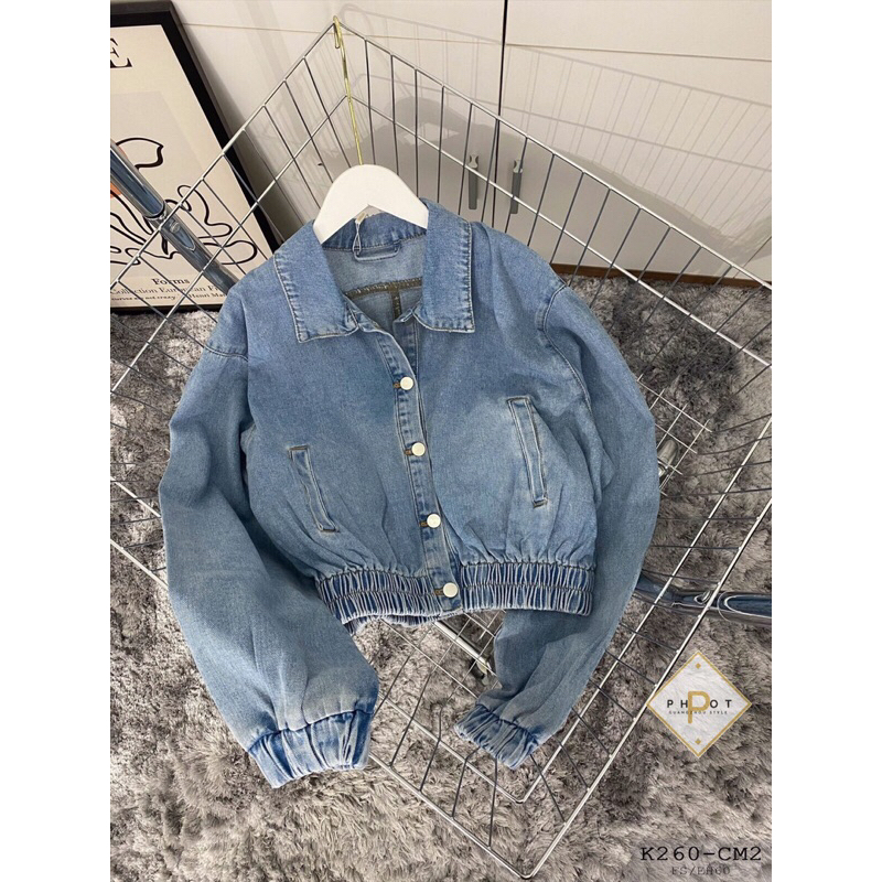 Áo khoác jean bomber bo gấu bản to