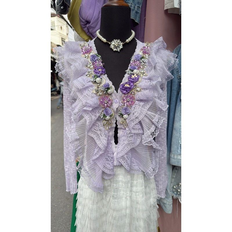 Áo len cao cấp đính hoa